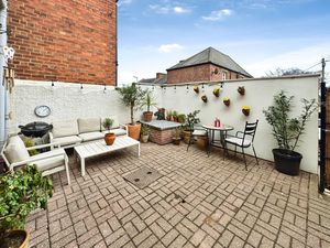 Photo 8- click for photo gallery